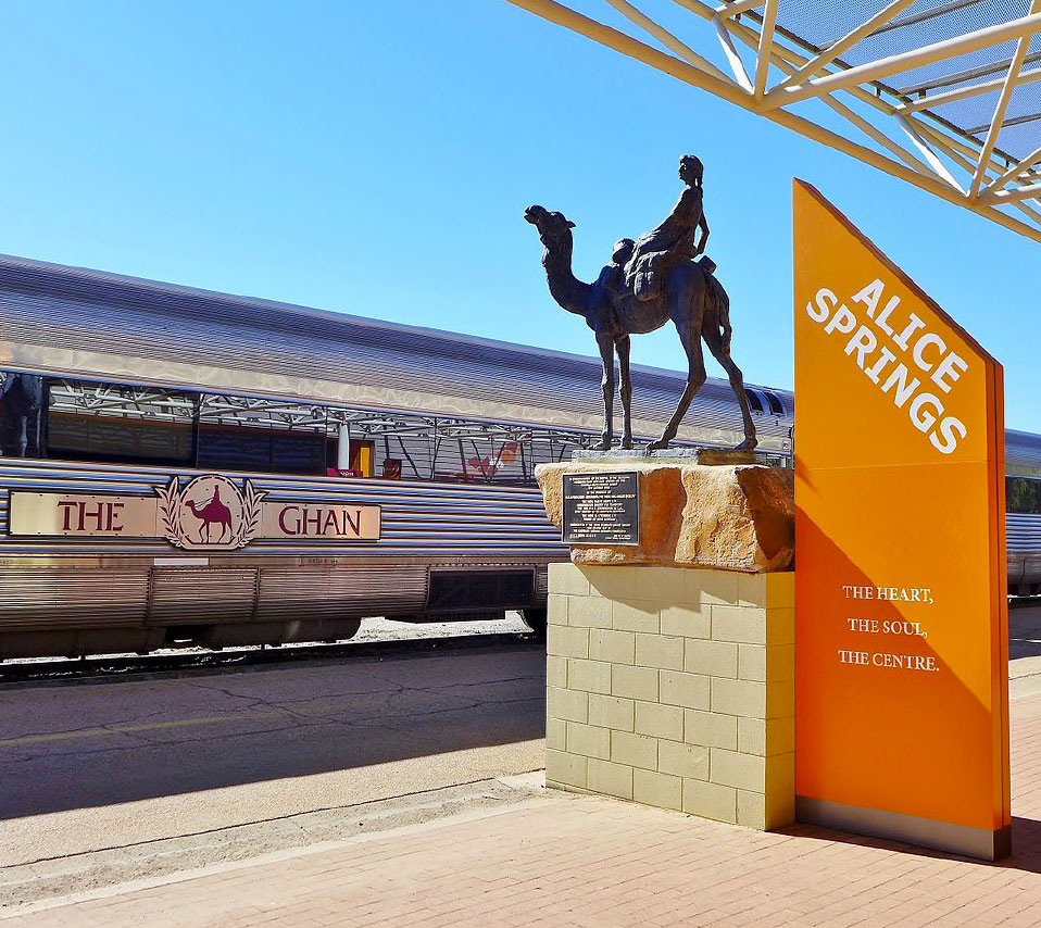 gare d'Alice Springs en Australie - train The Ghan